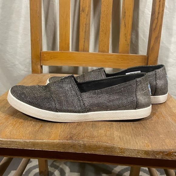 Toms Metallic Bronze Flats Size 10 - Picture 6 of 8